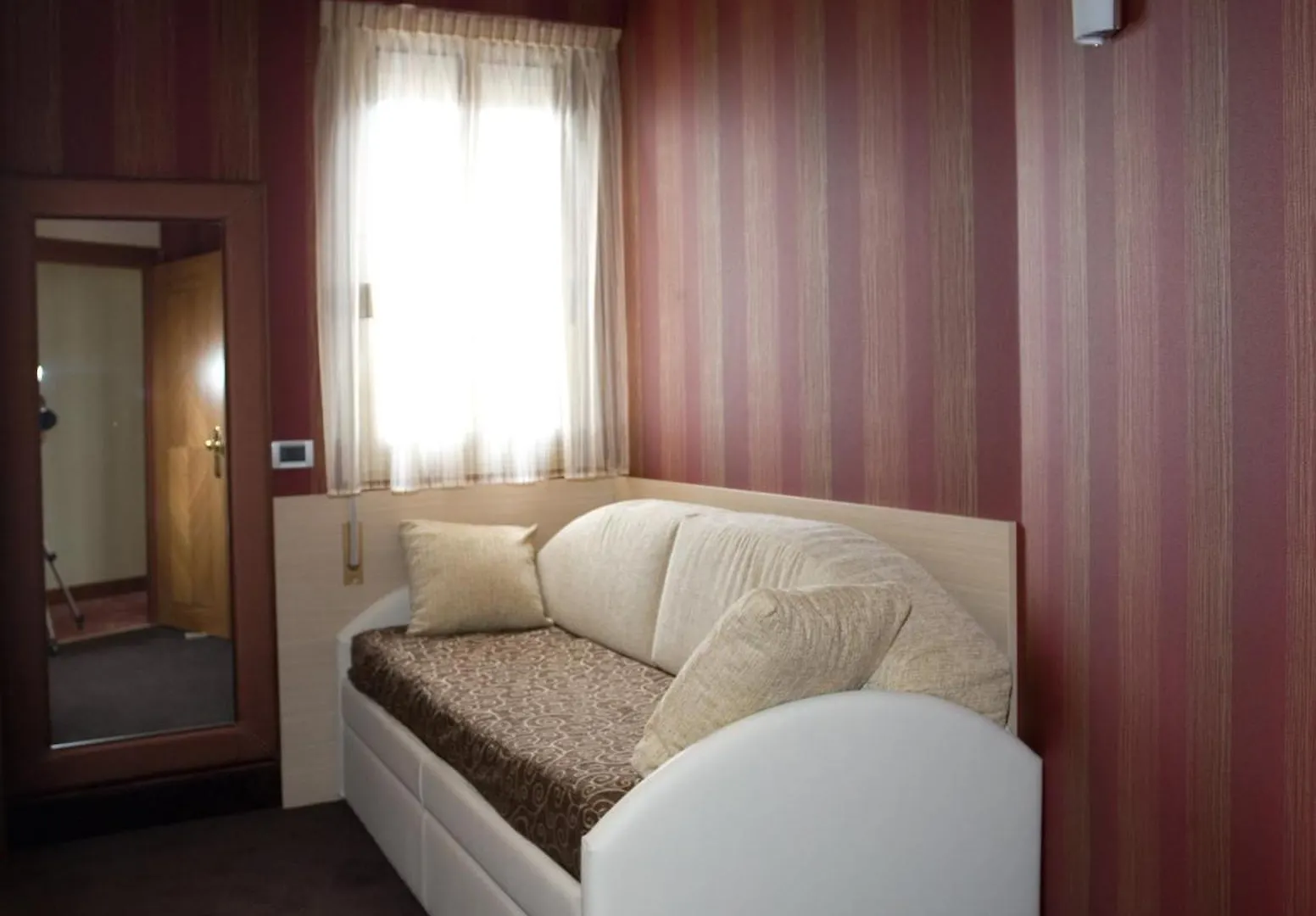 Hotel Rivamare Lido di Jesolo 4*,  Italia